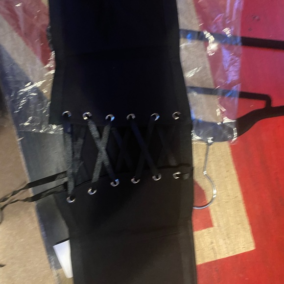 NWT Flamenco Fancy Lace Ensemble Elegant Burgundy Ruffled Skirt Top and belt XL - Picture 9 of 12